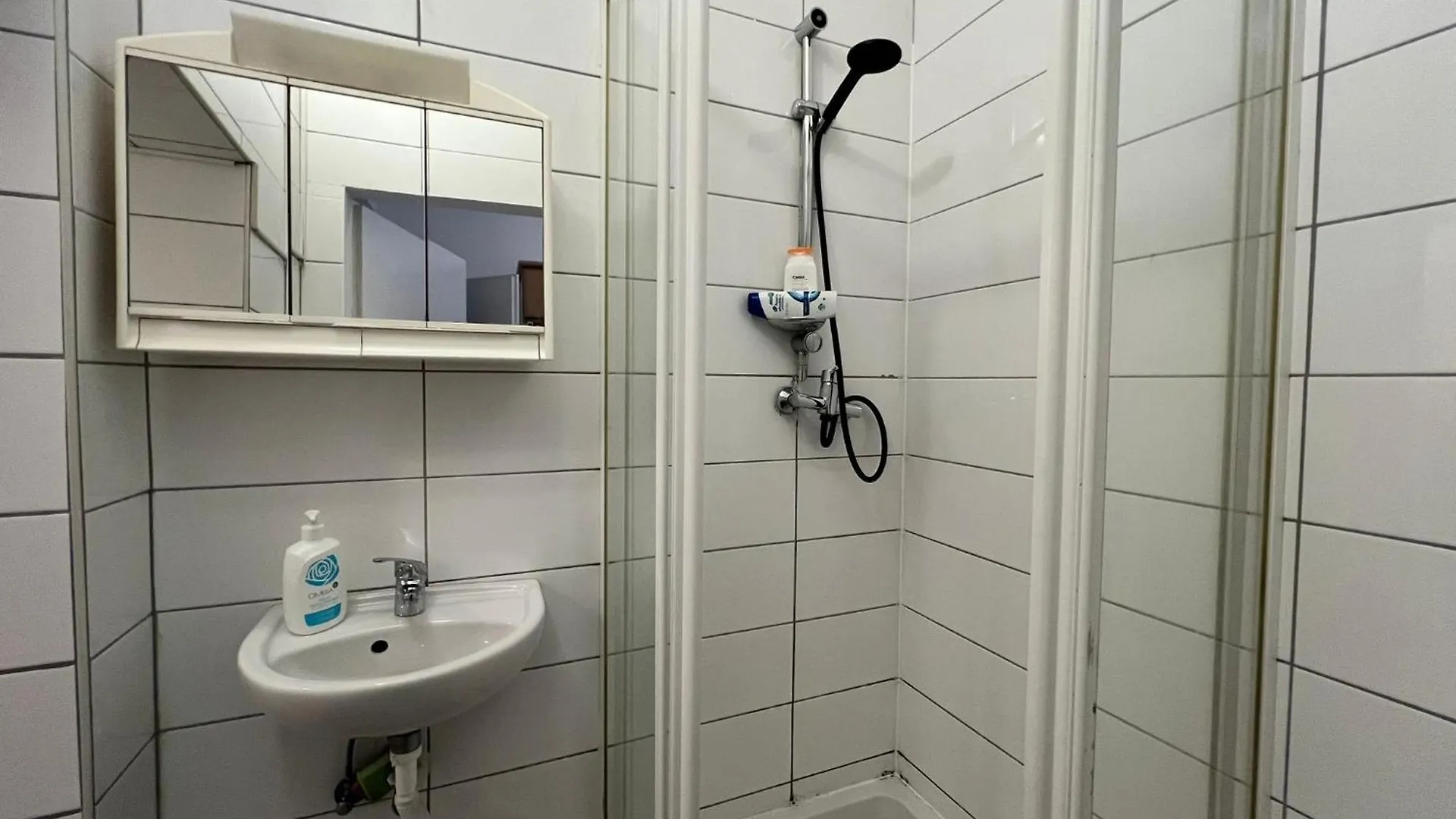 Quaint 1Br In Simmering -Well-Suited For Longstays Vienna Apartment